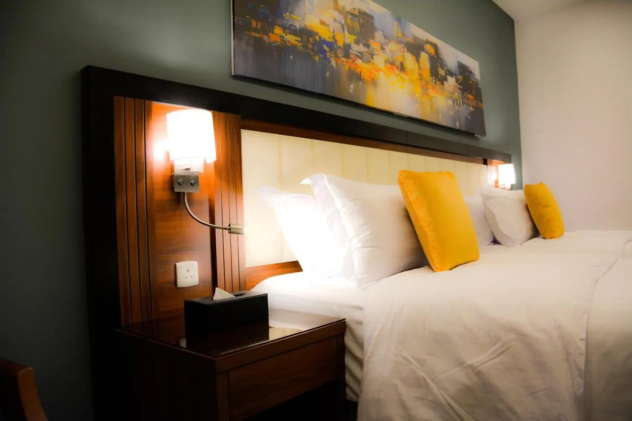 Park Town Hotel Jeddah 3*,